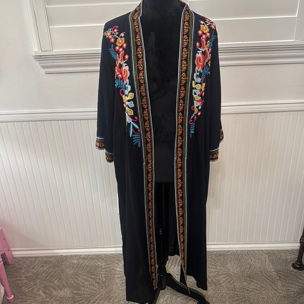 Embroidered Floral Kimono Cardigan
